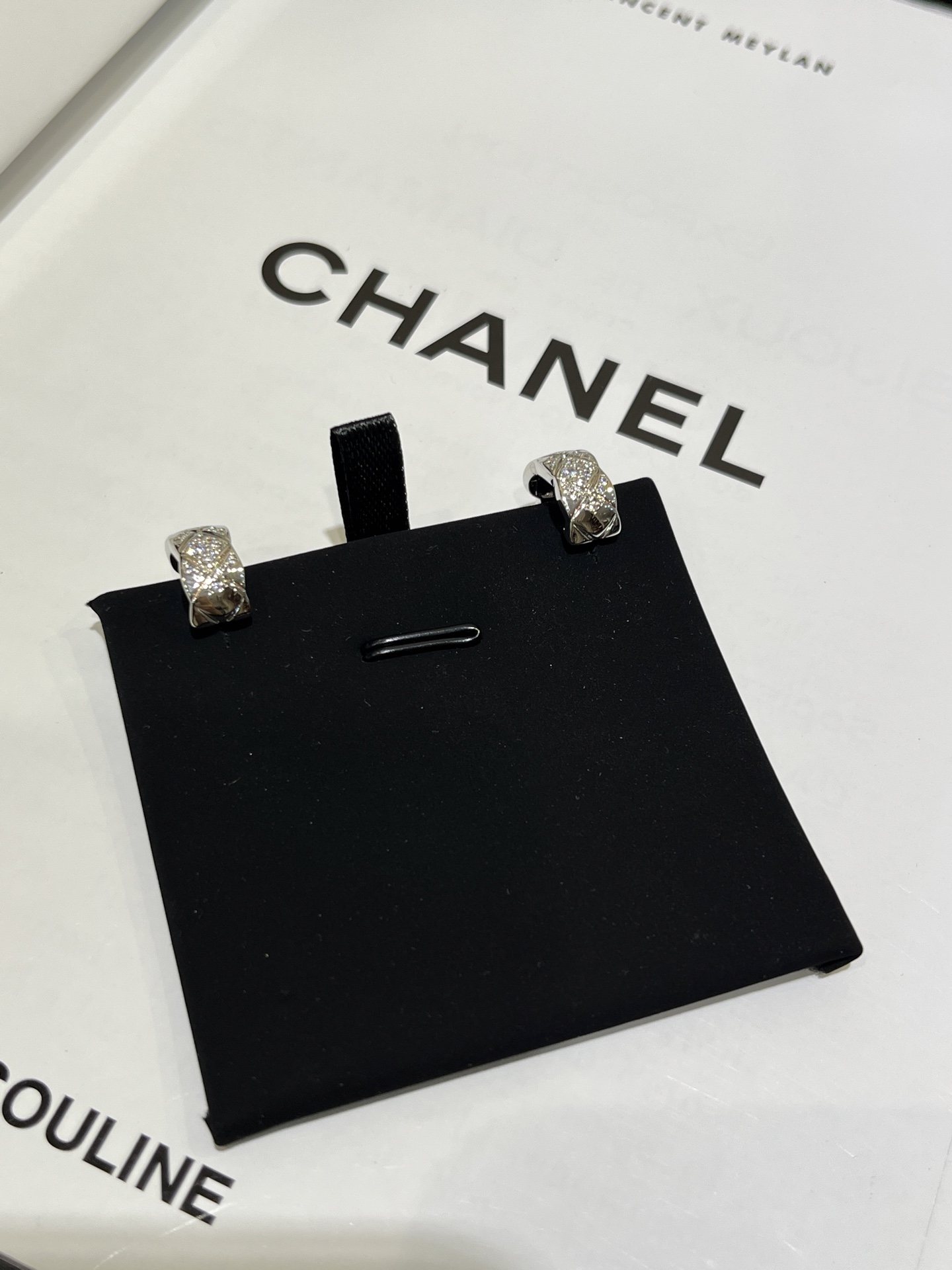 Chanel Coco Crush Hoop Stud Earrings - Original Replica Club