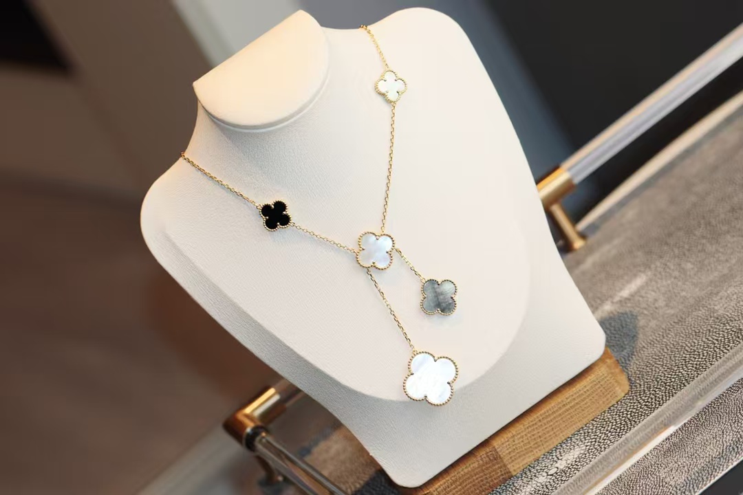 VCA Magic Alhambra Necklace, 6 Motifs - Original Replica Club