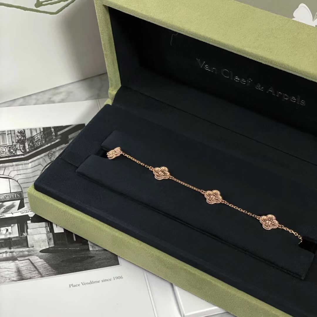 Dupe VCA Sweet Alhambra Bracelet, 6 Motifs, Rose Gold - Original Replica Club
