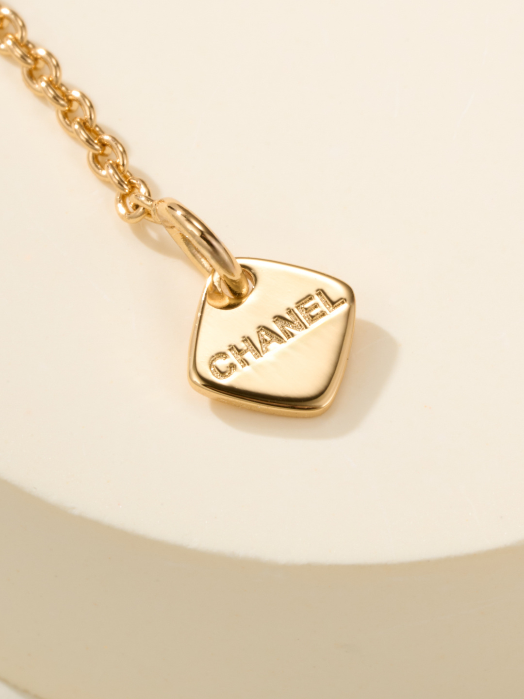 Chanel Coco Crush Chain Bracelet Dainty Jewelry - Original Replica Club