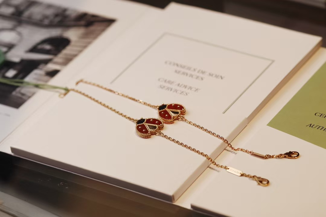 VCA Fauna Lucky Spring Bracelet, Open Wings Ladybug - Original Replica Club
