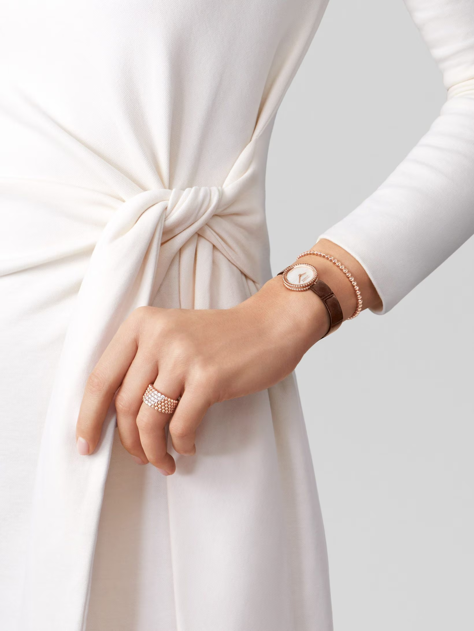VCA Perlee Pearls of Gold Bracelet - Medium Bangle - Original Replica Club