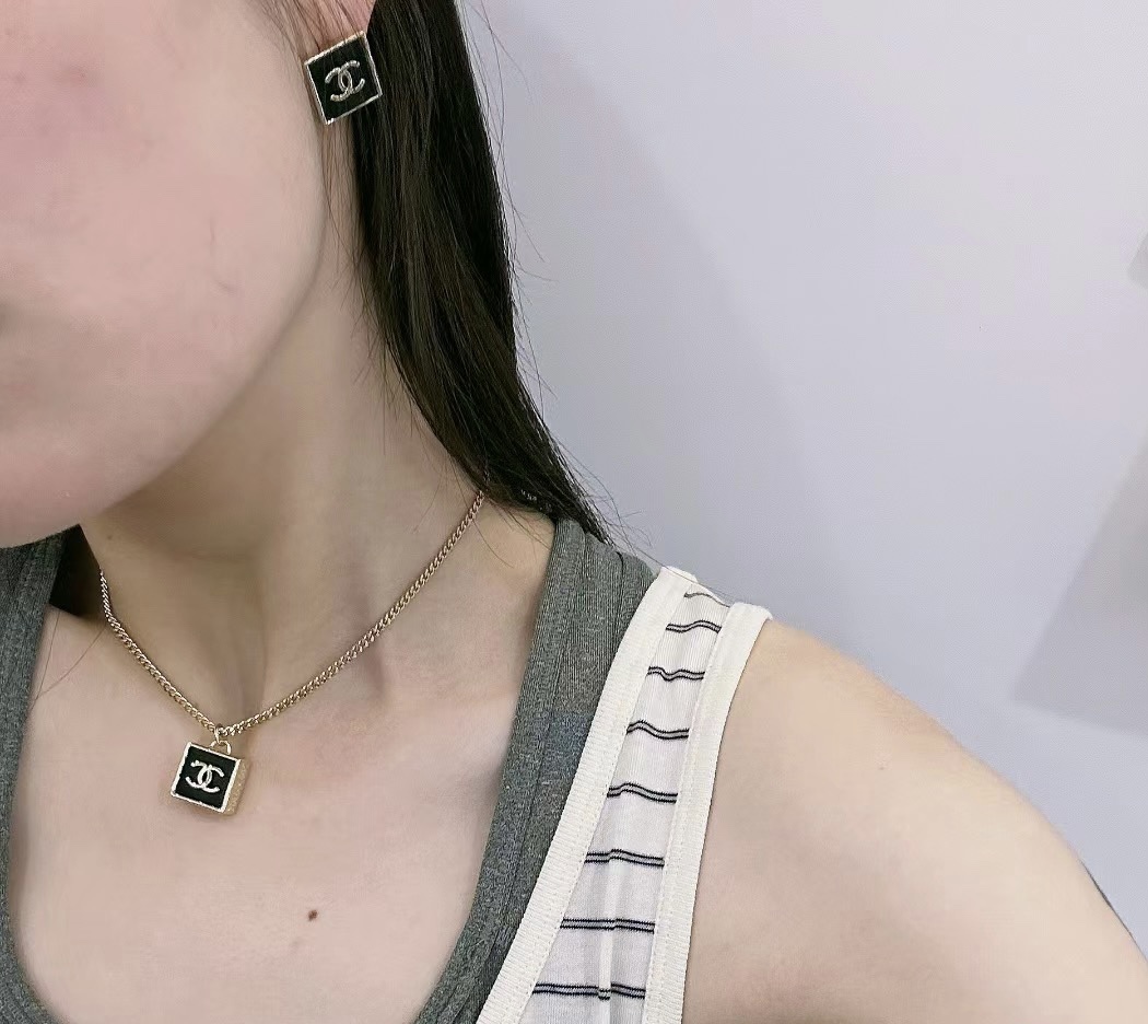 Chanel Black Square Tag Pendant Necklace Minimalist - Original Replica Club