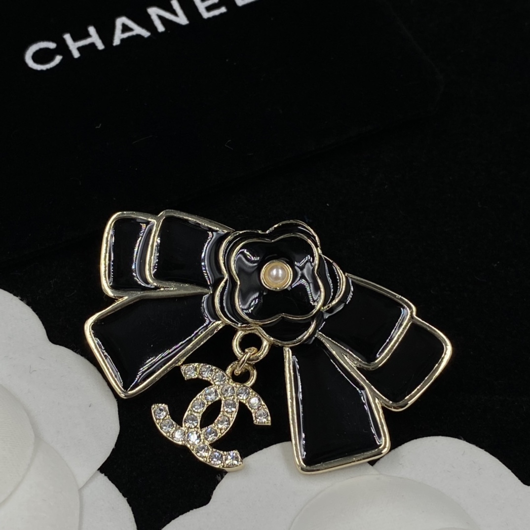 Chanel Camellia Black White Enamel Bow Brooch - Original Replica Club