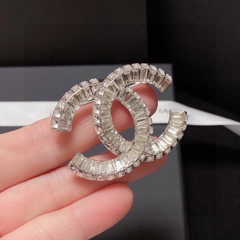 Chanel Rectangular Rhinestone CC Brooch - Original Replica Club
