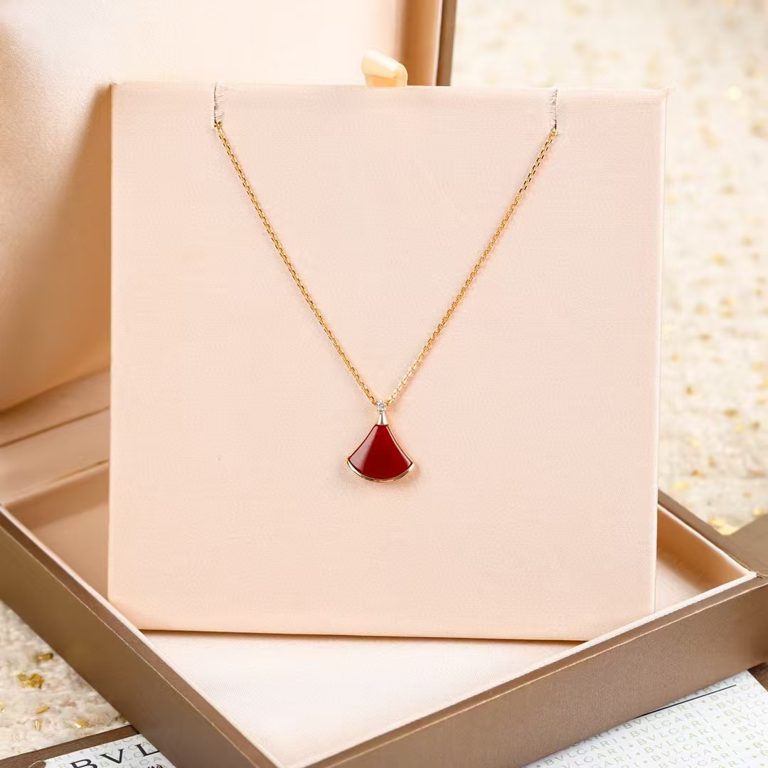 Bvlgari Divas' Dream Necklace - Original Replica Club