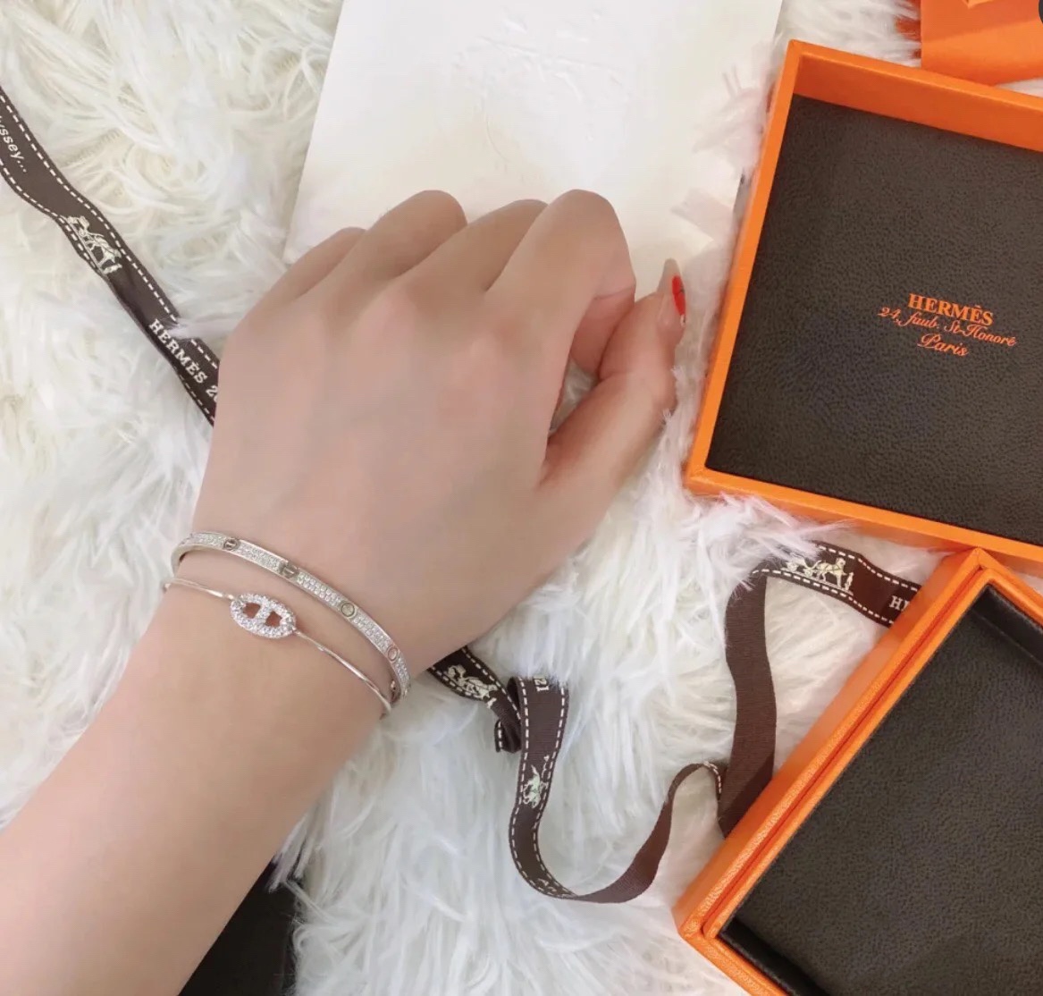 Hermes Pig Nose Bangle Bracelet - Original Replica Club