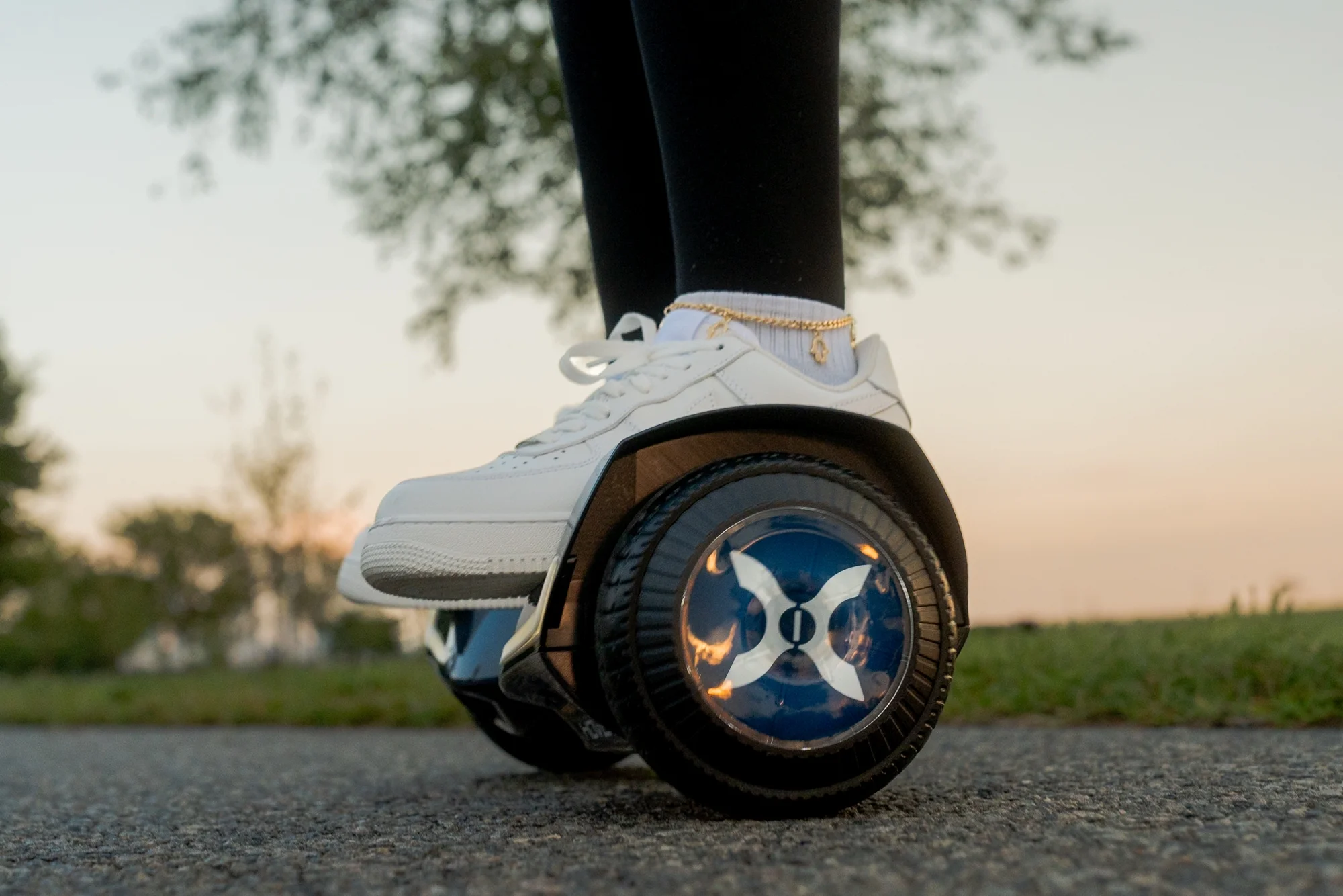 Hover-1 Evolution Hoverboard for Children, LED Headlights, 6 mph Max Speed, Midnight Blue - Image 6