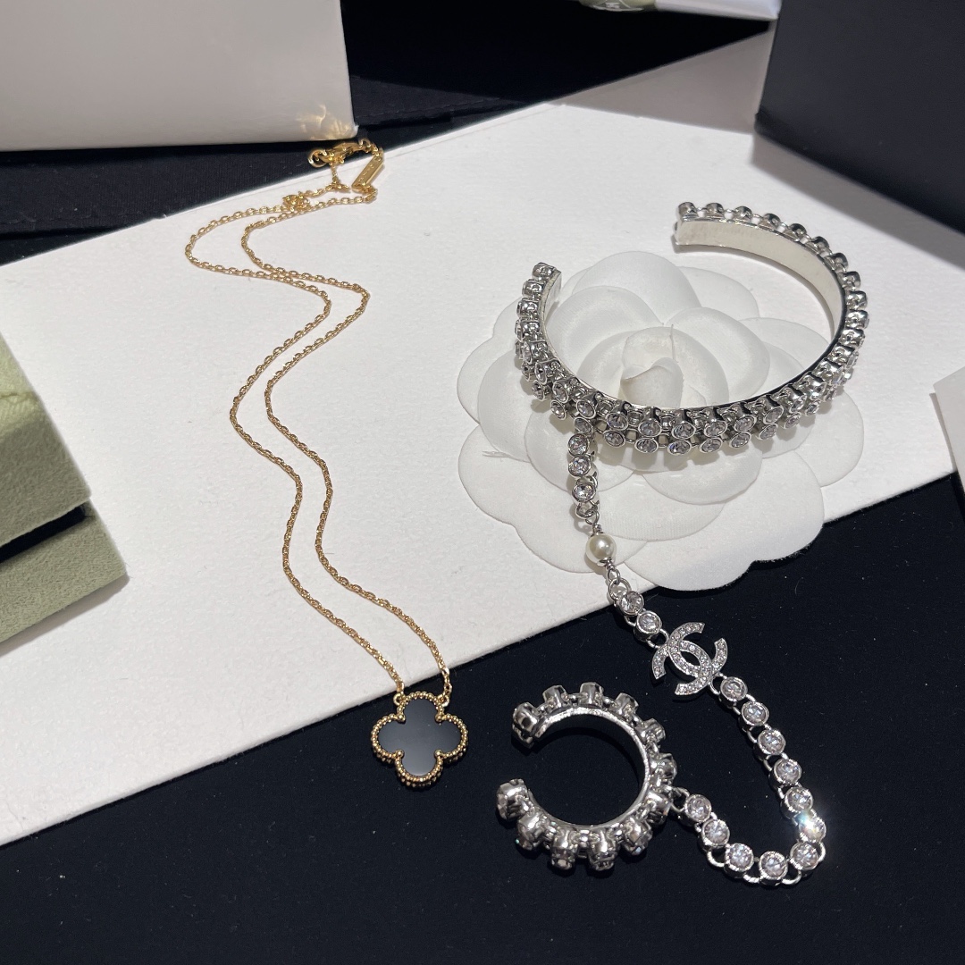 Chanel Hand Chain Hand Harness Open Cuff Bangle Bracelet Ring - Original Replica Club