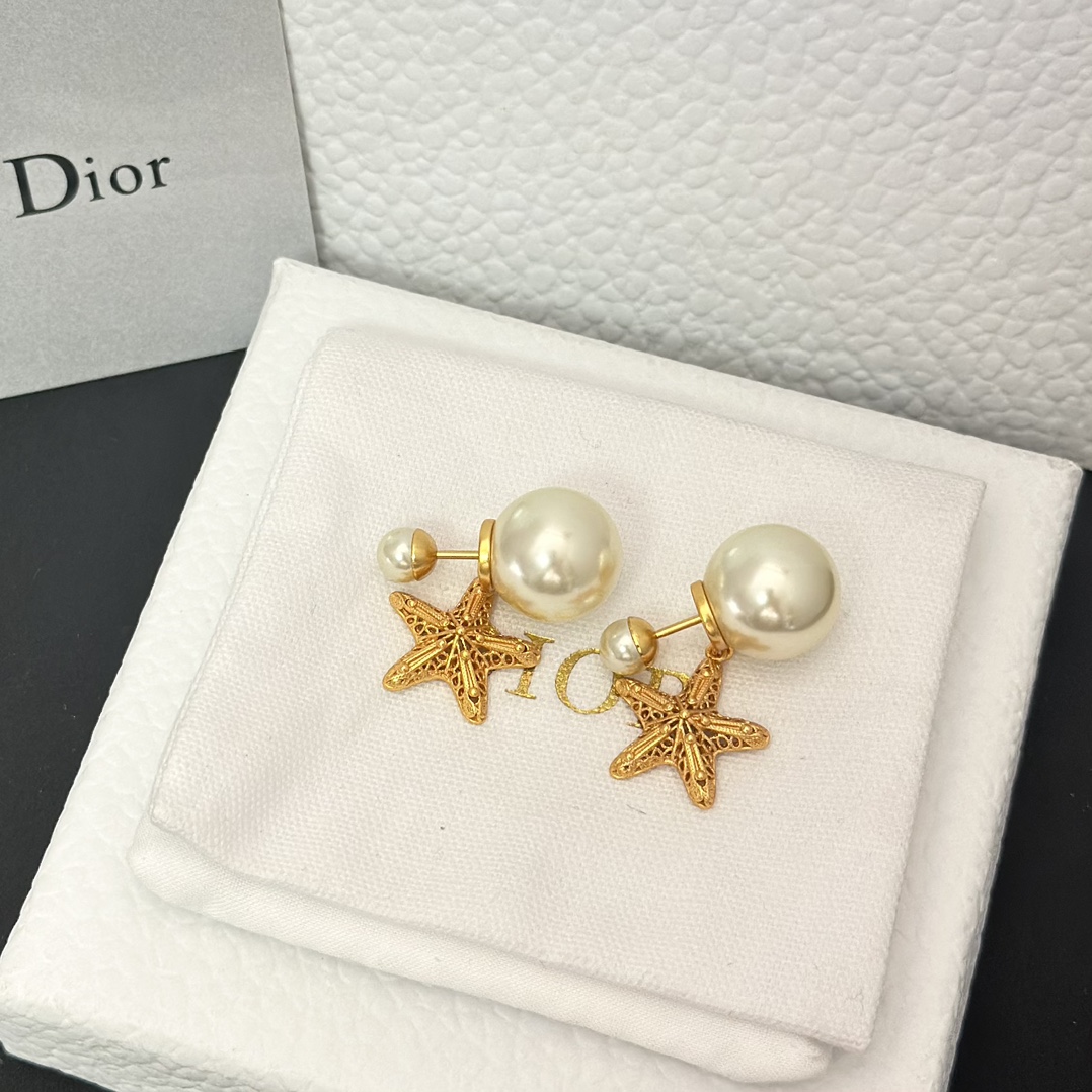 Dior Star Dangle Pearl Earrings - Original Replica Club