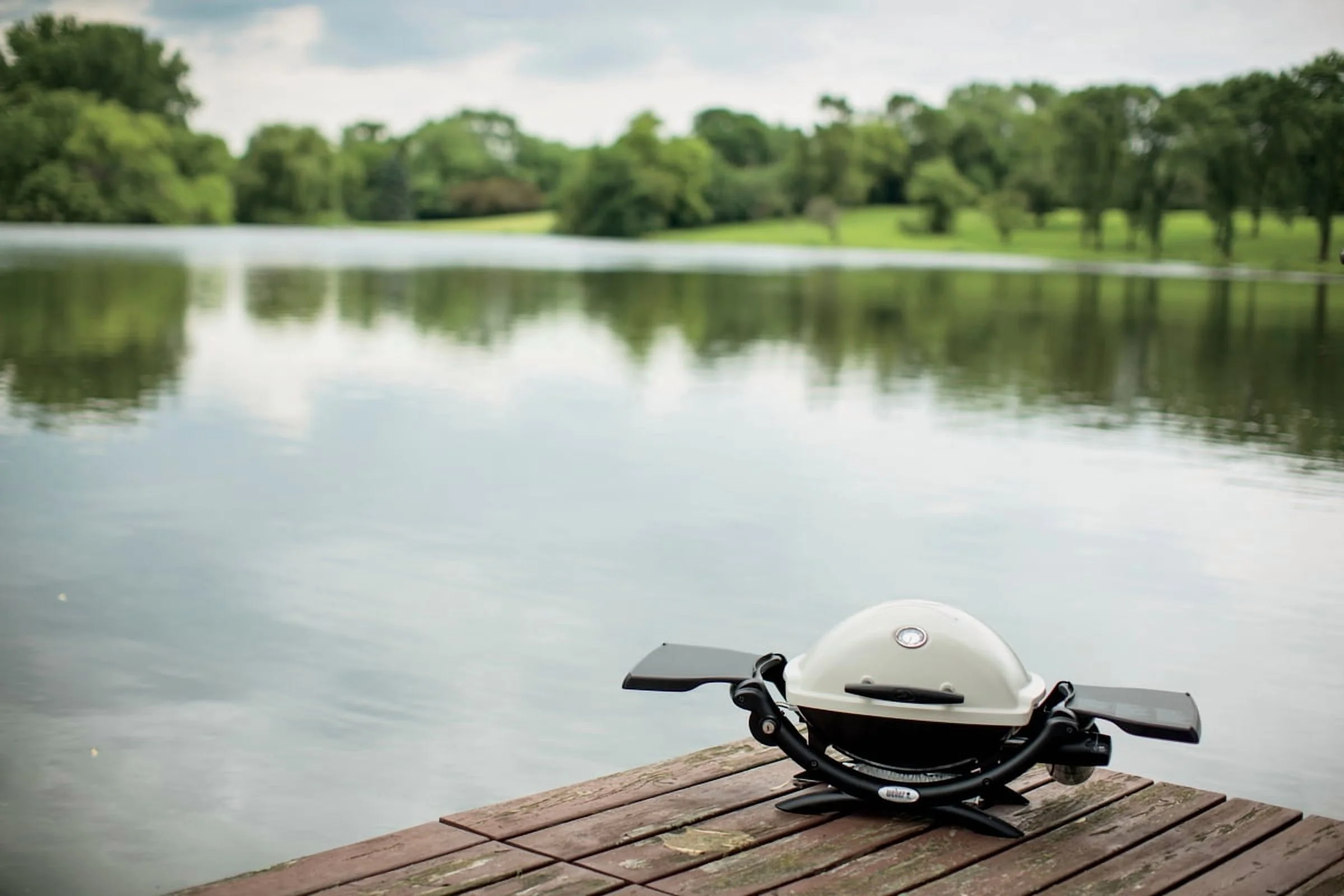 Weber Q1200 1-Burner Titanium Gas Grill - Image 8