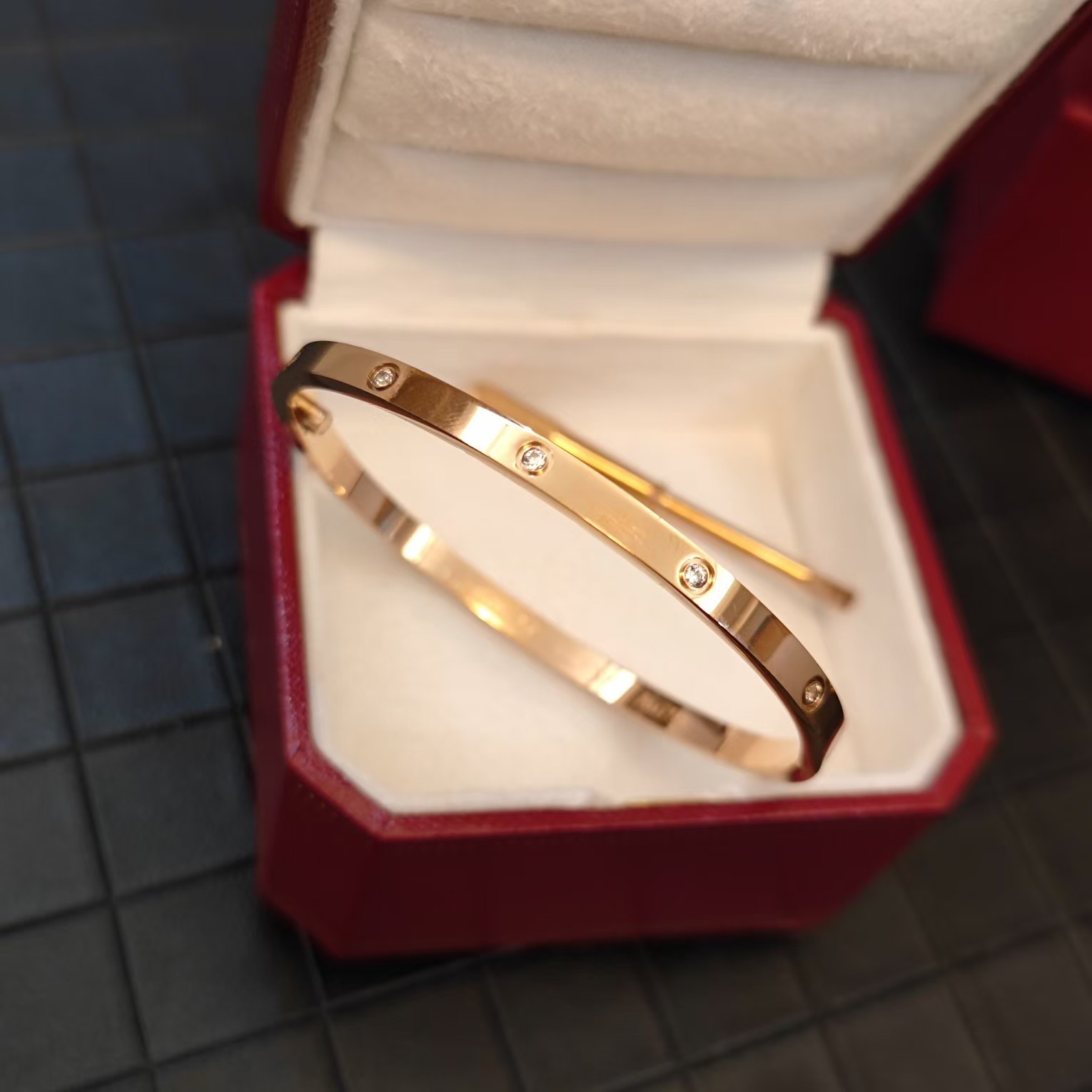 Cartier LOVE Bangle Bracelet - Original Replica Club