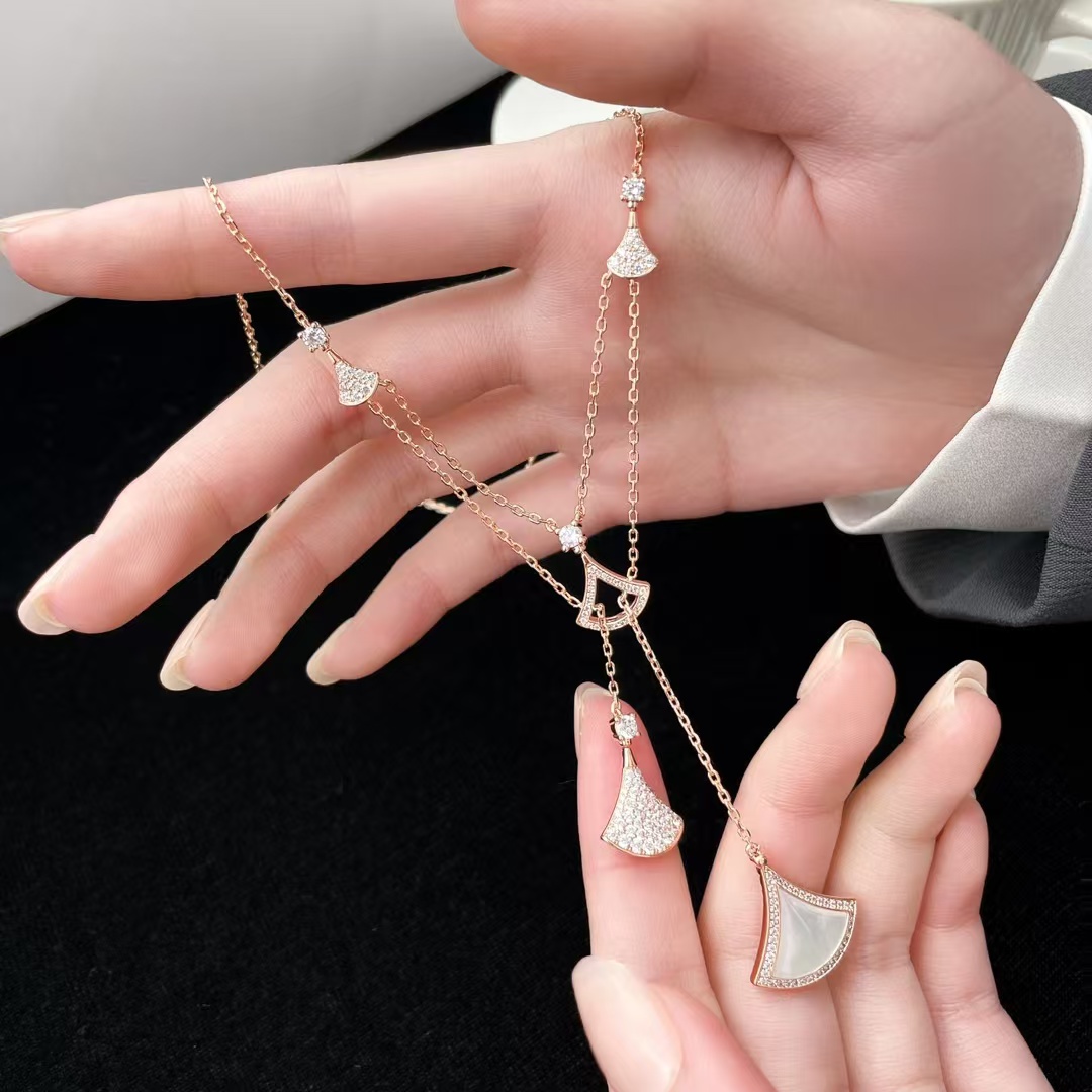 Bvlgari Divas' Dream Necklace - Original Replica Club