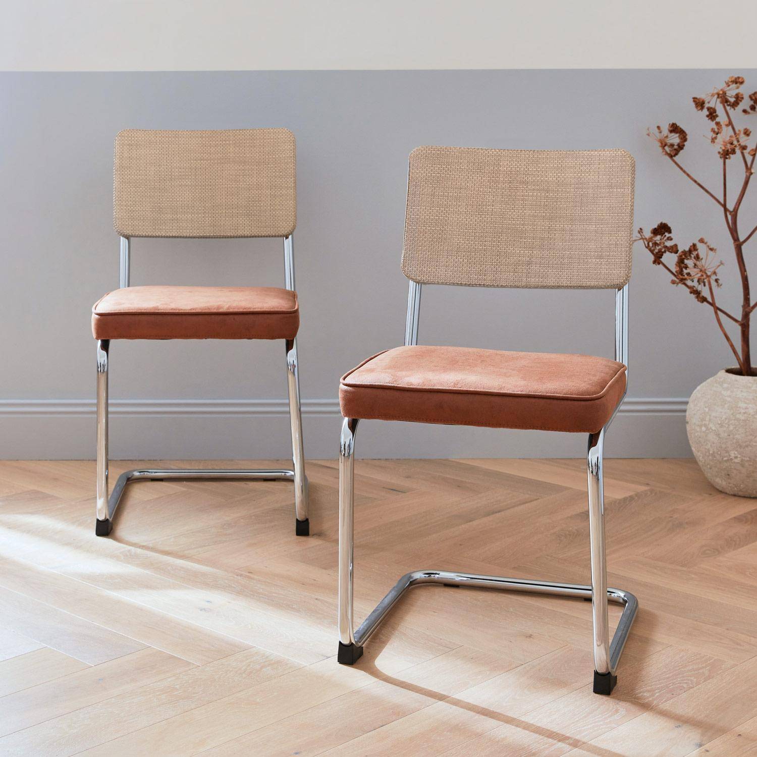 Maja - Silla cantilever con respaldo efecto ratán, set de 2