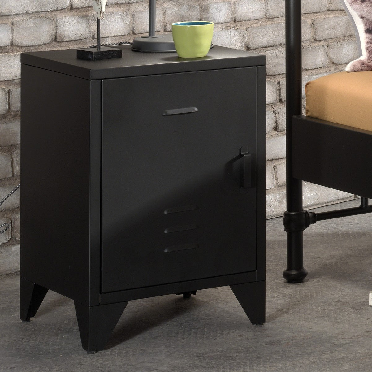 Vipack Bronxx Nachtkastje - Zwart