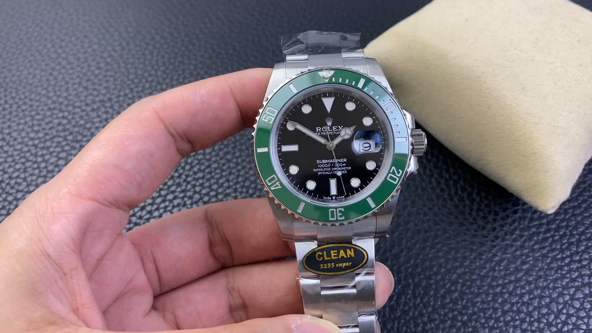 Replica Rolex Submariner 126610LV Green Bezel Black Dial 41mm Mens Watch