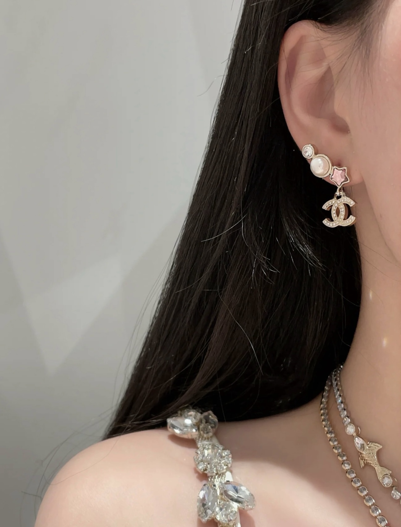 Chanel Rhinestone Pink Star Pearl CC Earrings - Original Replica Club