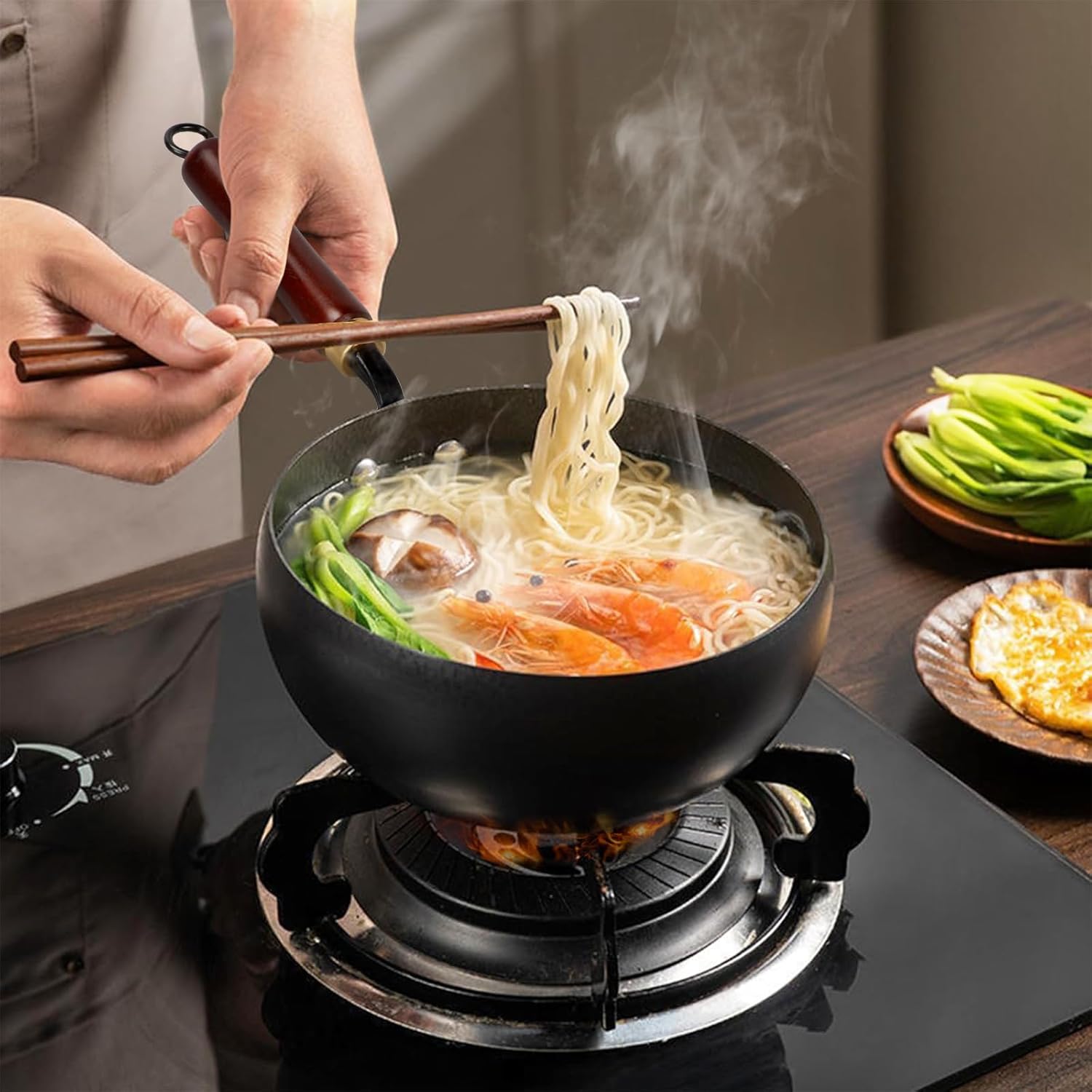 Suntuup Japanese Iron Pan, 11.02 Inch Uncoated Thick Iron Pot Hand-Forged Non-Stick Flat Bottom Pan with Glass Lid and Shovel for Induction, Electric, Gas