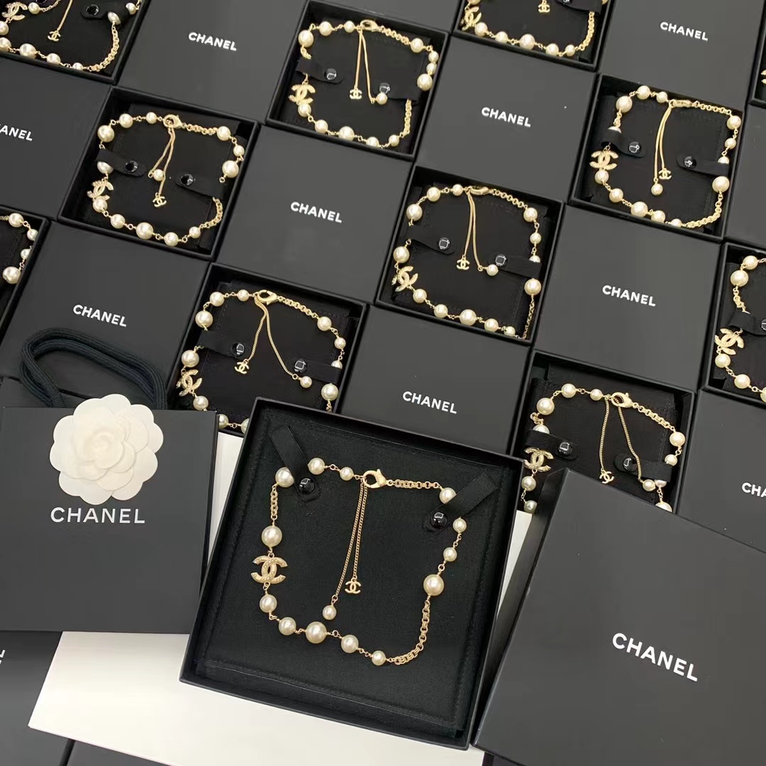 Chanel Double C  Pearl Choker Necklace - Original Replica Club