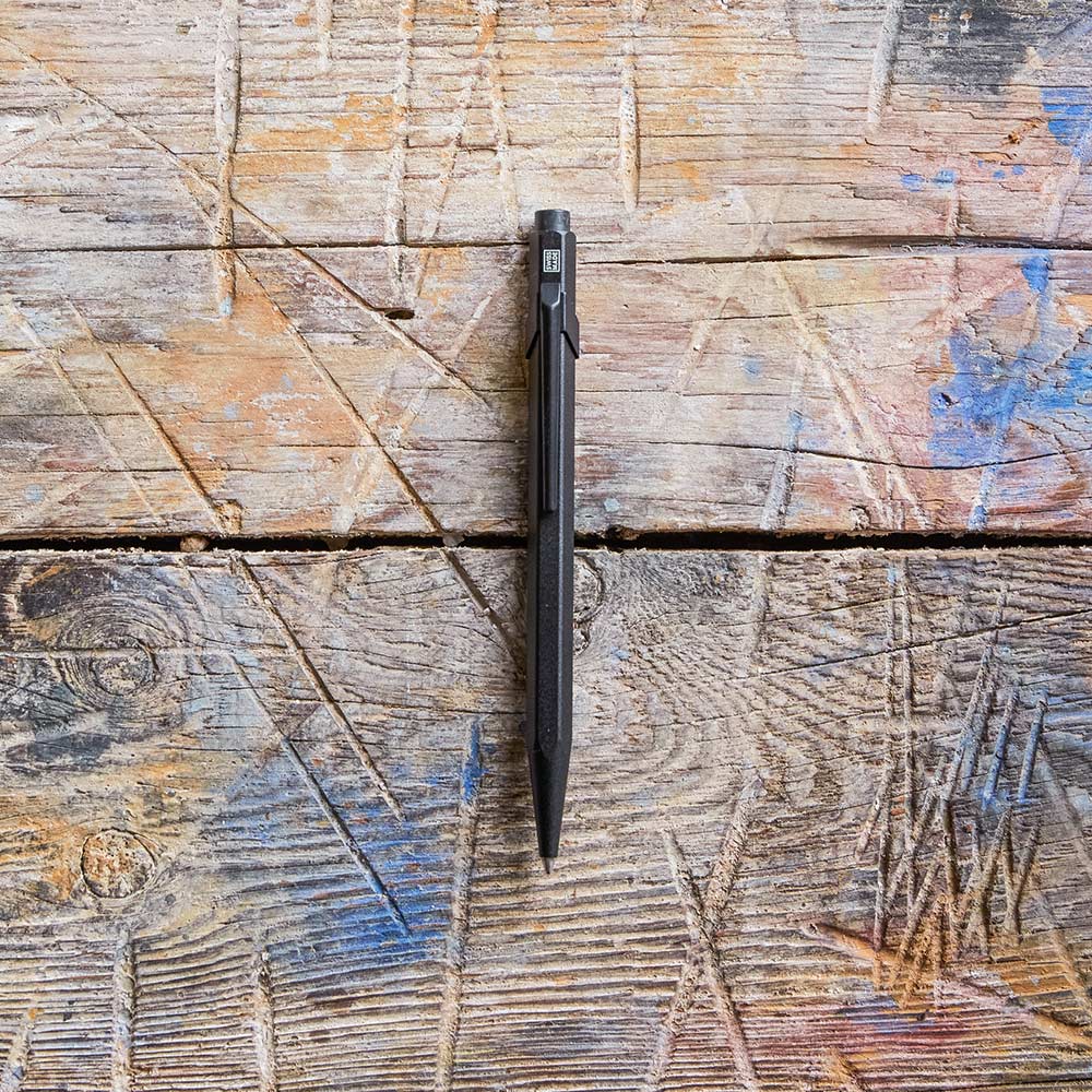 Stylo bille avec étui - Noir - Caran d'Ache