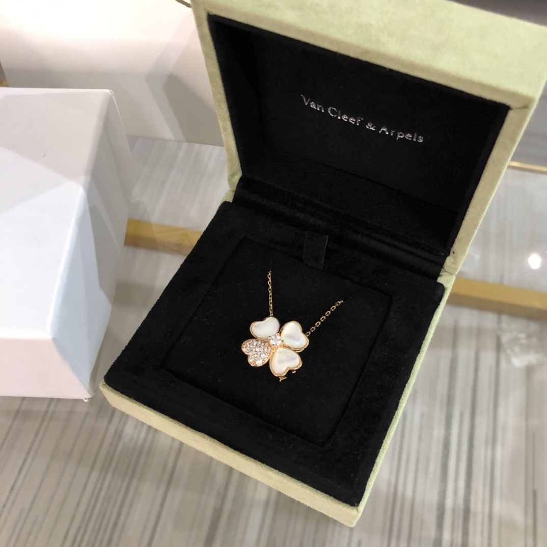 VCA Clover Detachable Pendant Necklace & Brooch 2-in-1 - Original Replica Club
