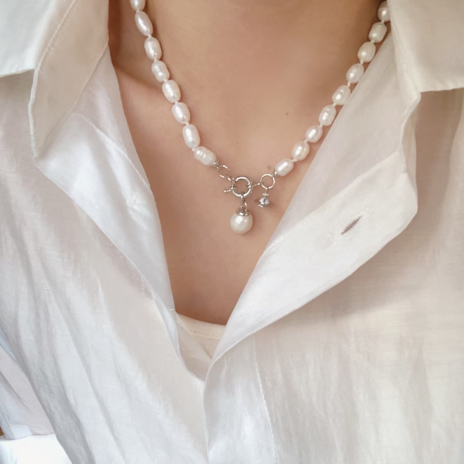 Vivienne Westwood Teardrop Pearl Charm Pendant Necklace - Original Replica Club