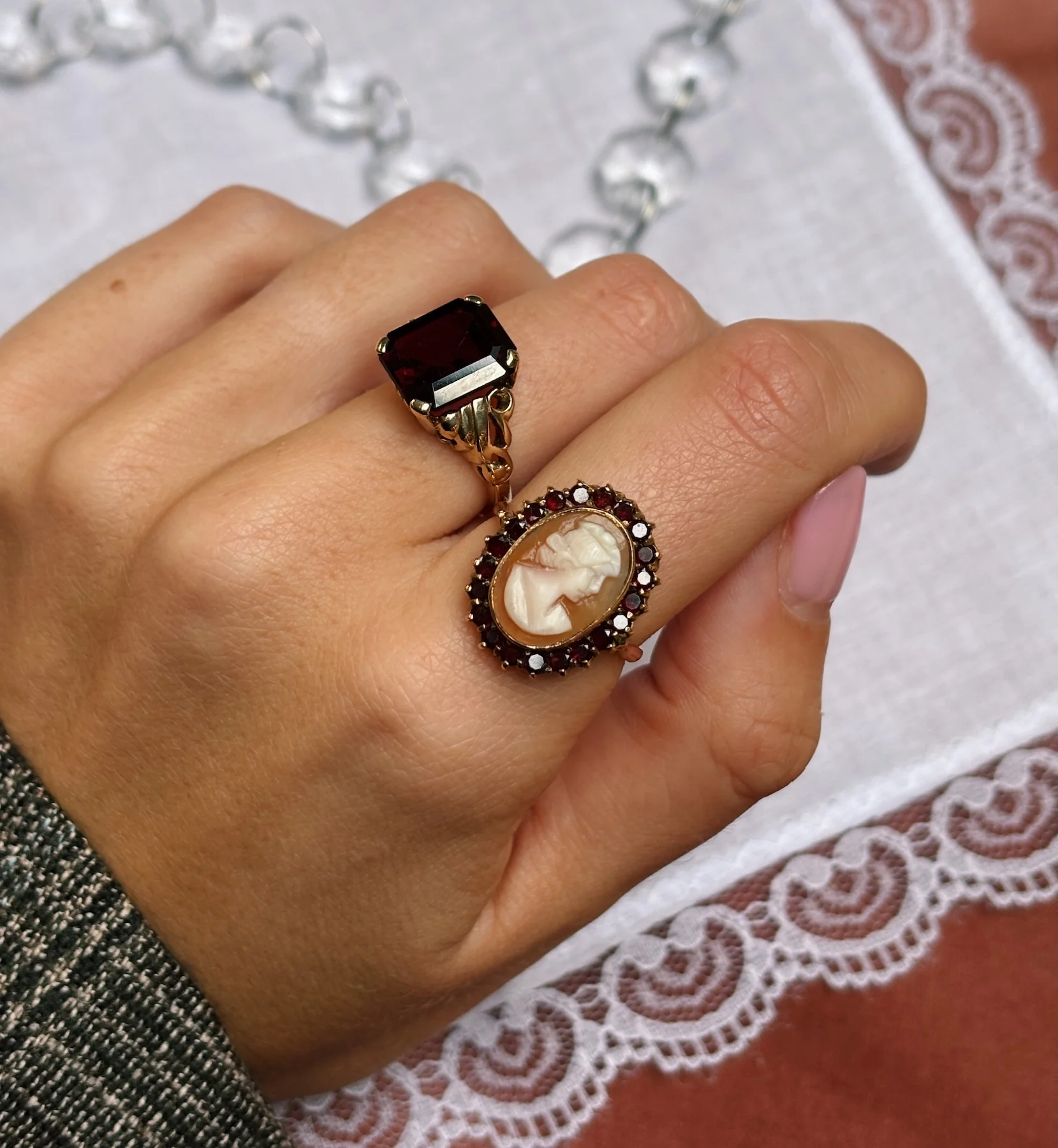 Vintage Cameo Portrait Ring 9K