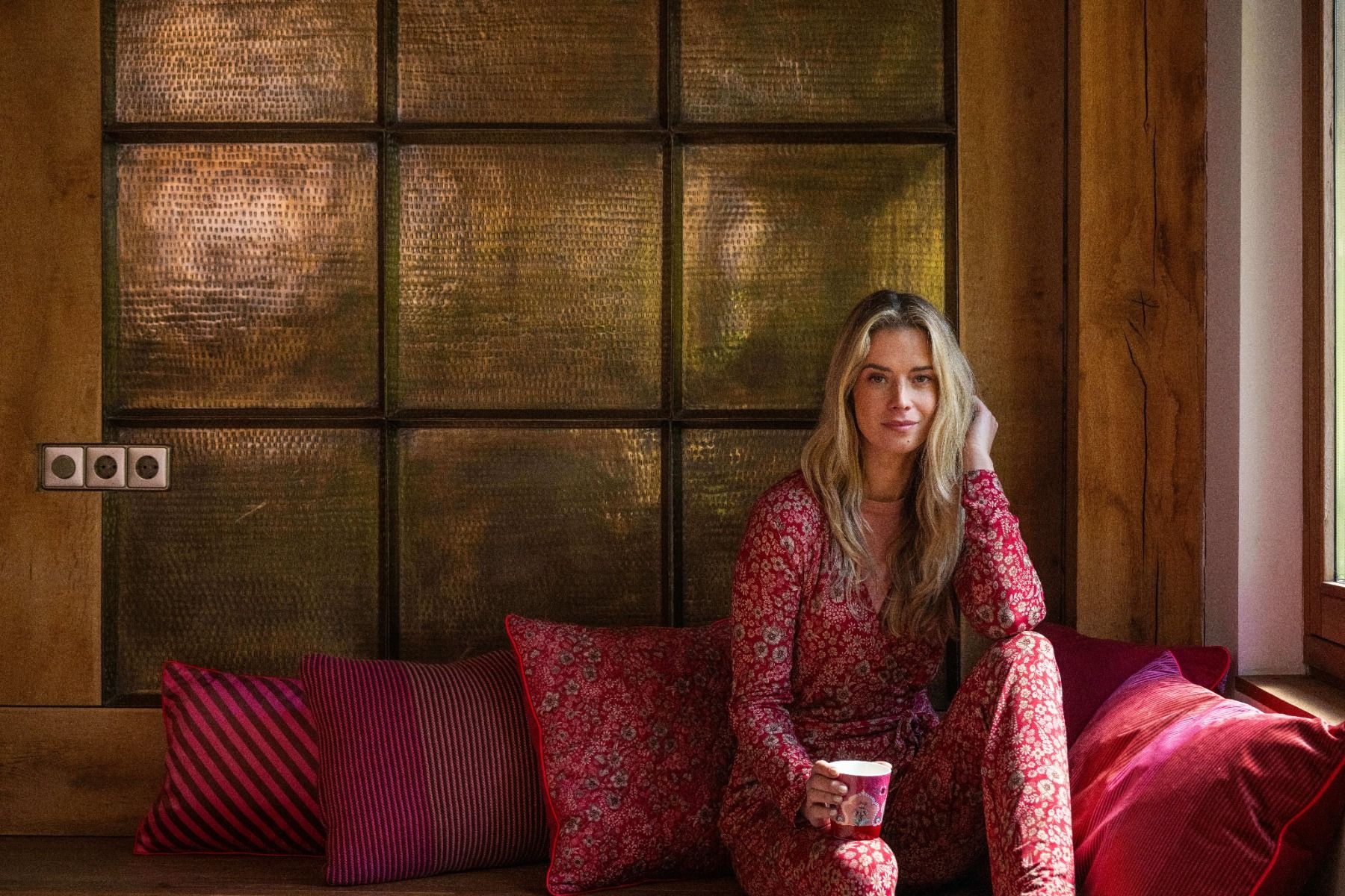 Teagan Vest Long Sleeve Daisy Dreams Red