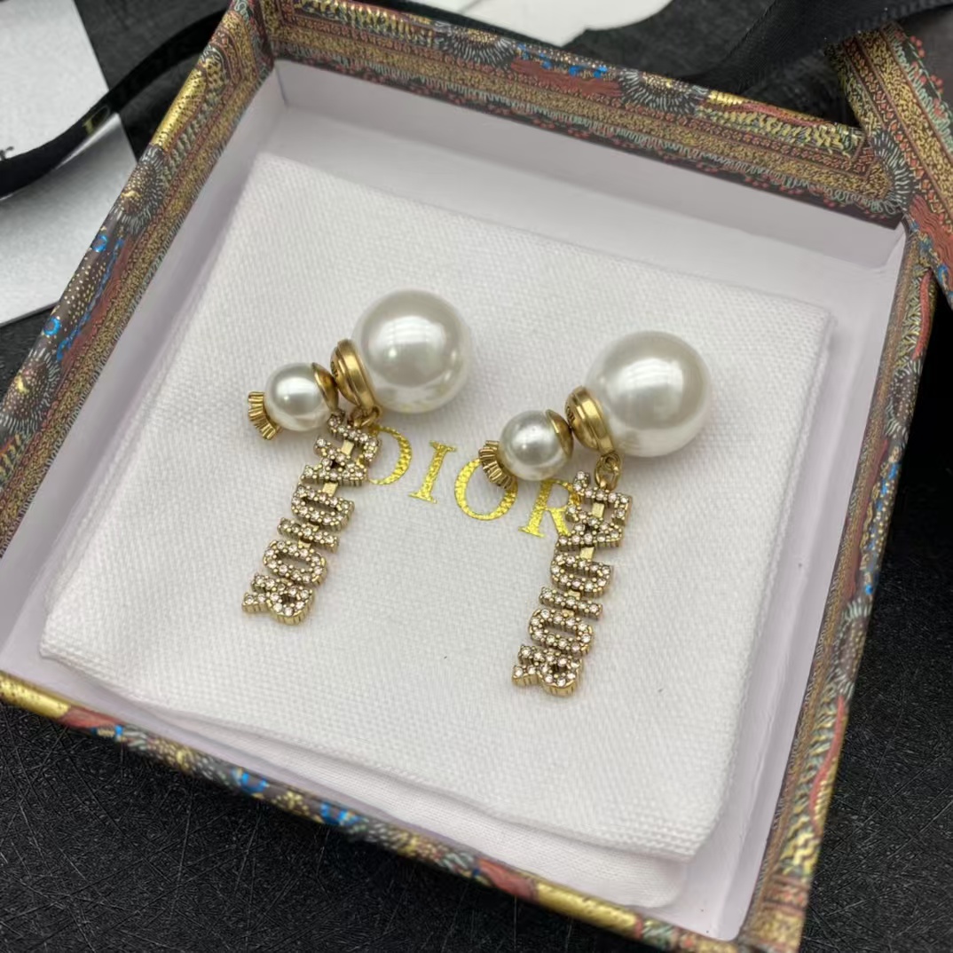 Dior JADIOR Earrings - Original Replica Club