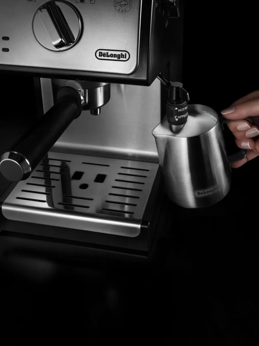 De'Longhi Traditional Barista Pump Espresso Machine Coffee & Cappuccino Maker Black