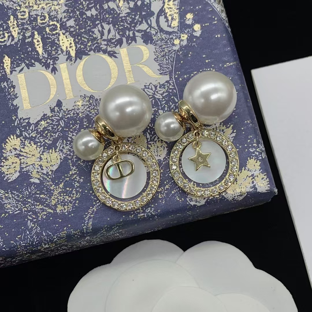 Dior Asymmetric Drop Charms Pearl Earrings - Original Replica Club