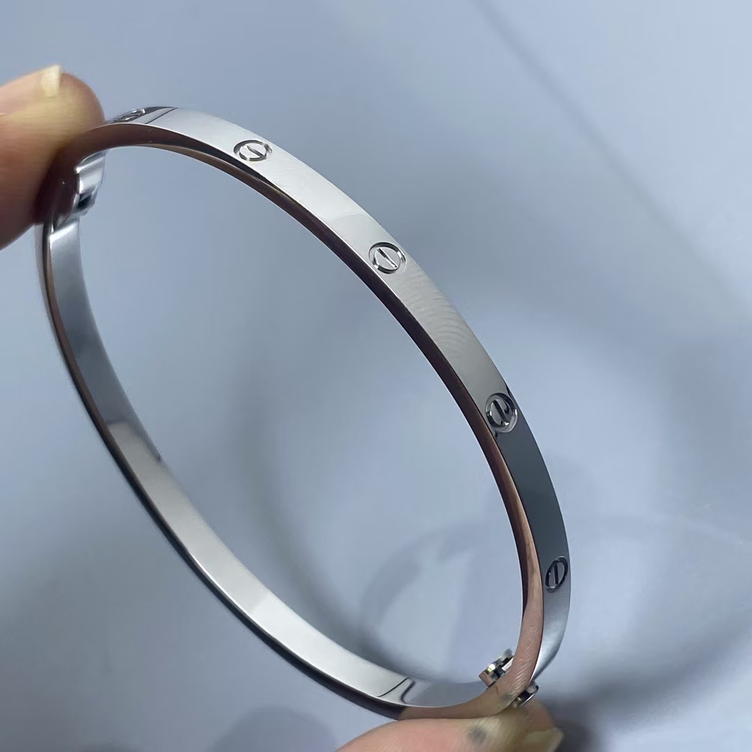 Cartier LOVE Bracelet Bangle - No Diamond - Original Replica Club