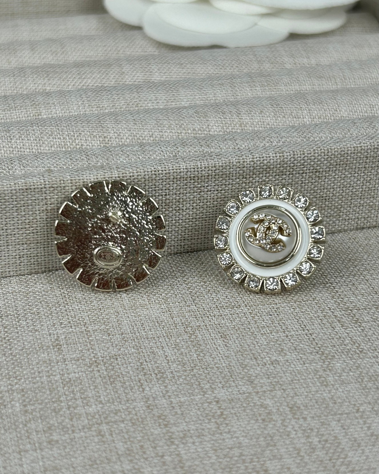 Chanel Sunflower Diamond Round Stud Earrings - Original Replica Club