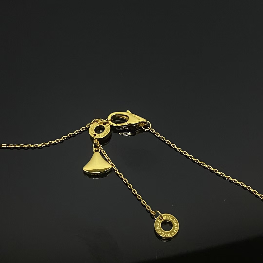 Bvlgari Divas' Dream Necklace - Original Replica Club