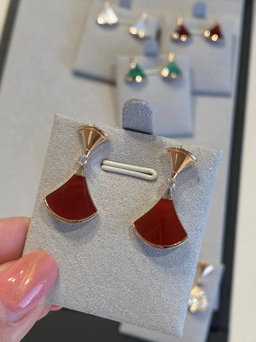 Bvlgari Divas' Dream Earrings - Original Replica Club