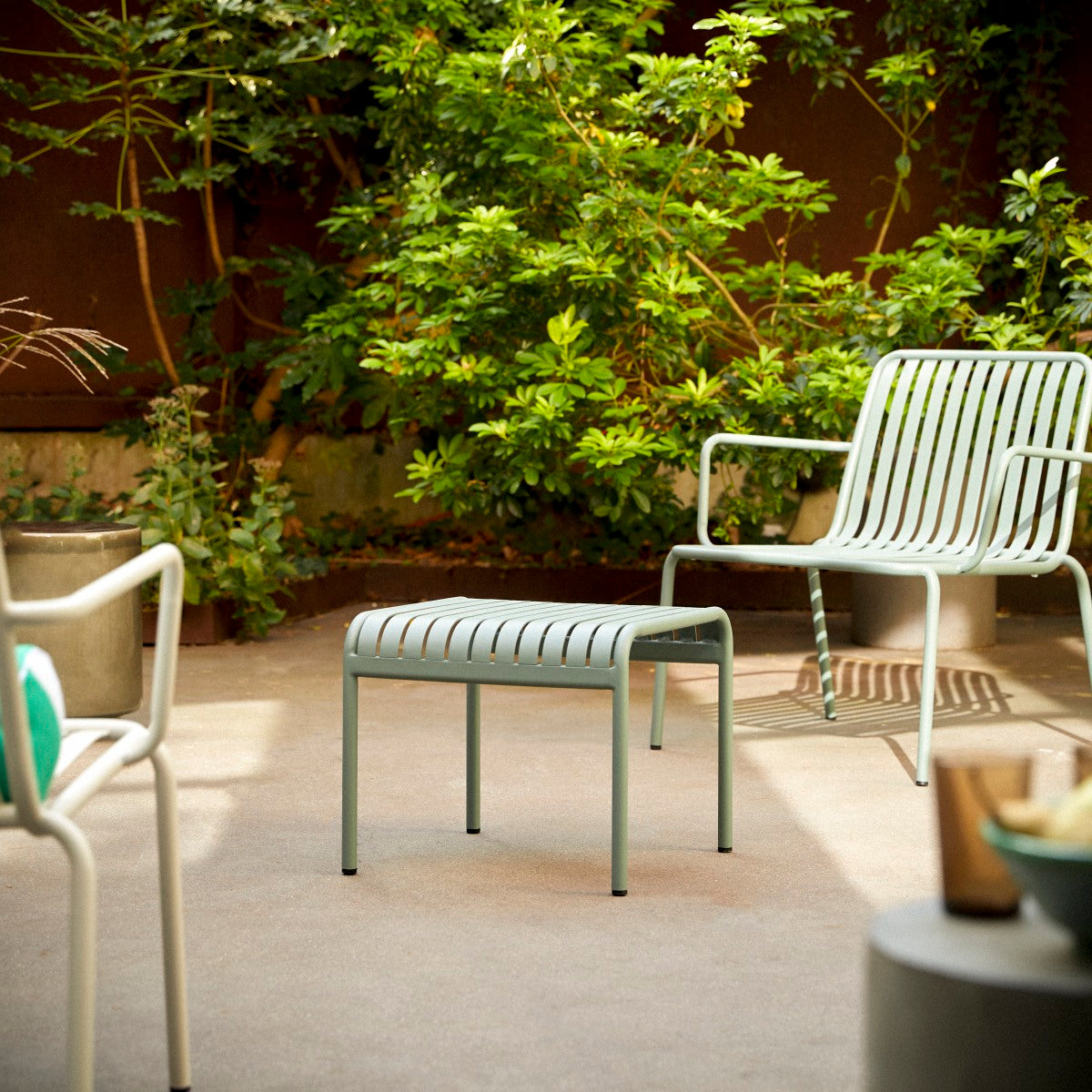 Tikamoon - Groene metalen bijzettafels voor buiten Gaby