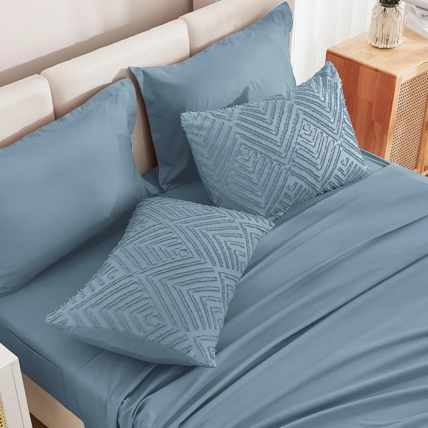 Queen Comforter Set 7 Piece Dark Emerald Green - Bed in a Bag Queen Boho Lightweight Fluffy Tufted Bedding Sets with Comforter, Sheets, Pillowcases & Shams - Image 18