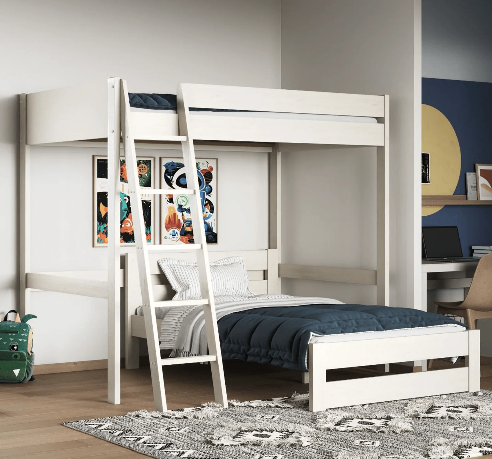 Cama alta con cama inferior independiente de madera maciza blanca – Diseño funcional para habitaciones juveniles