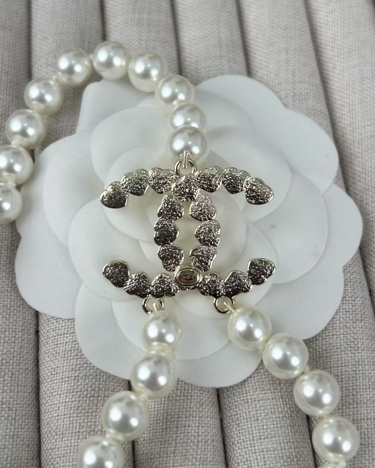 Chanel Elegant Two Layers Pearl Necklace - Original Replica Club