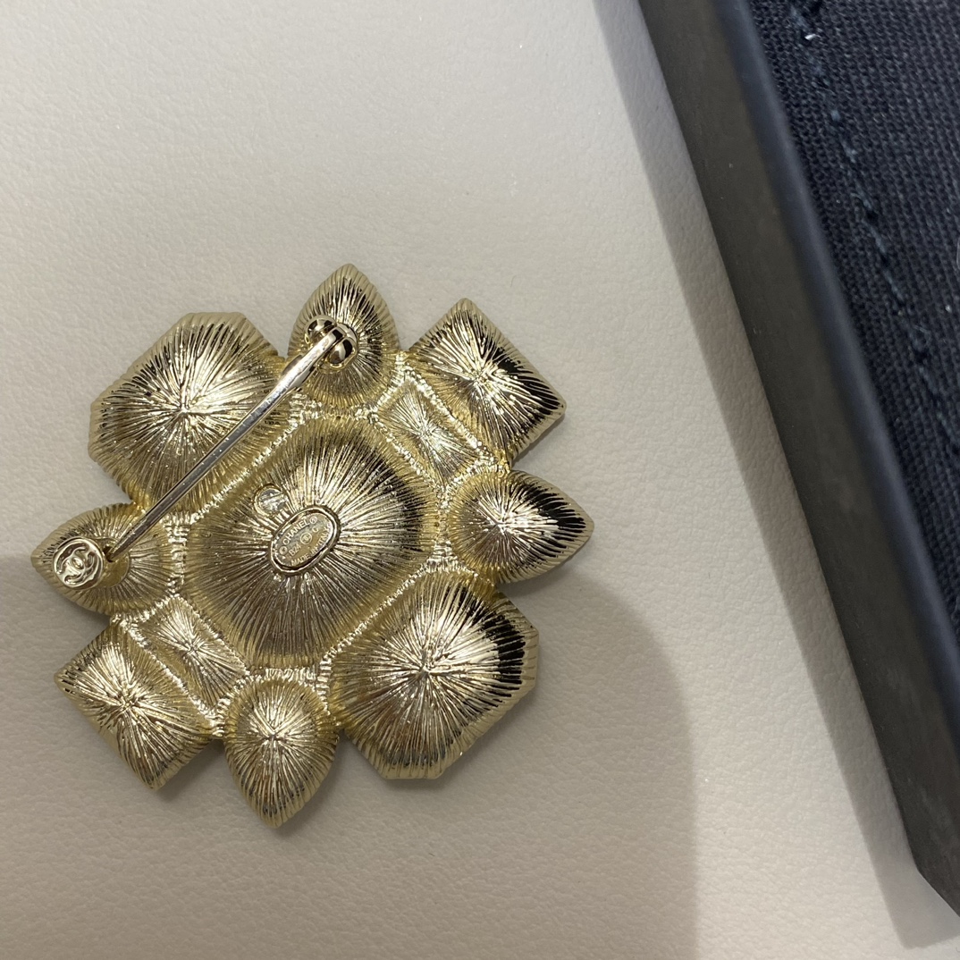 Chanel Luxury Rhinestone Flower Brooch - Original Replica Club