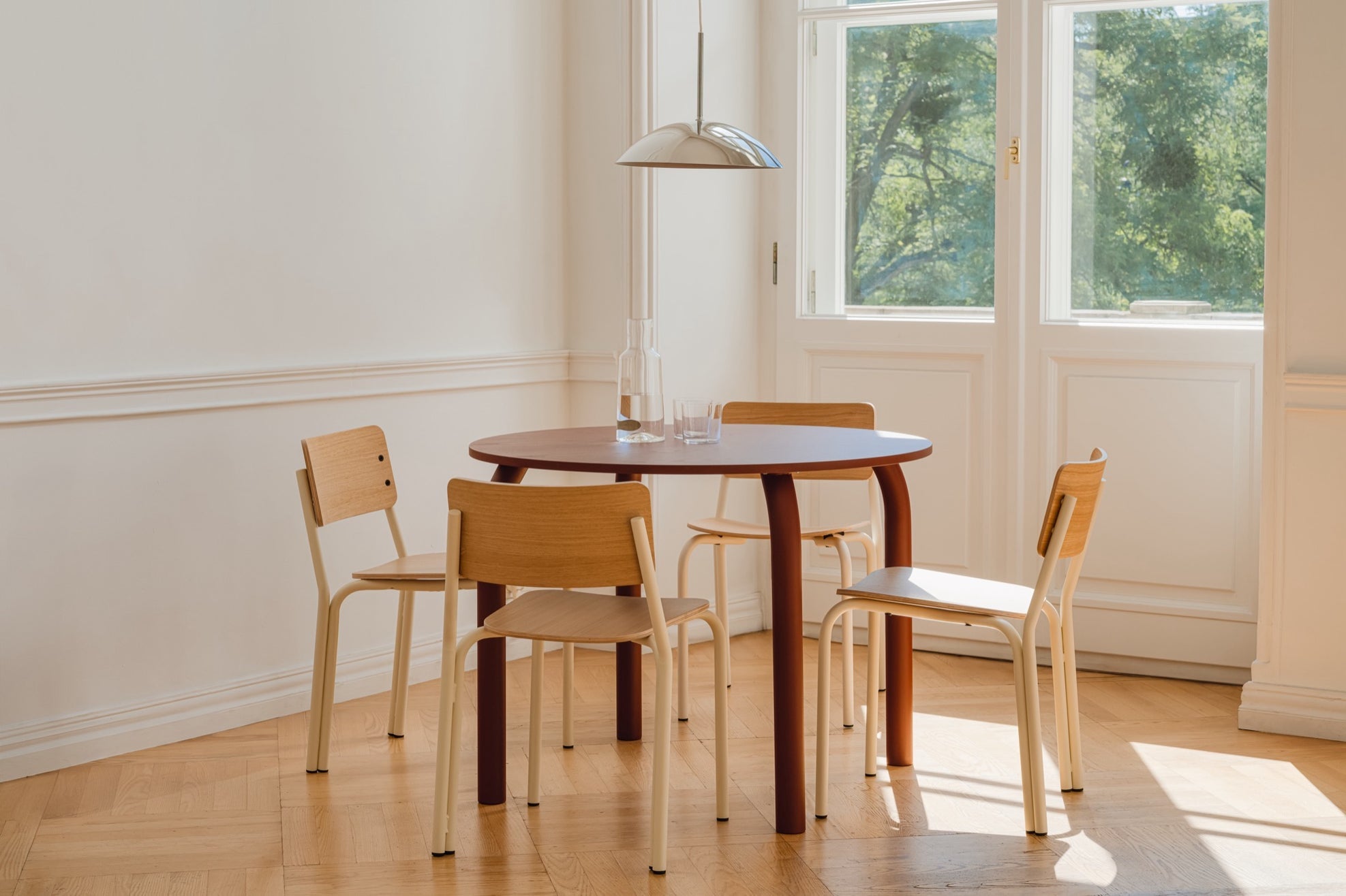 noo.ma MEKO Tafel - Auburn Red