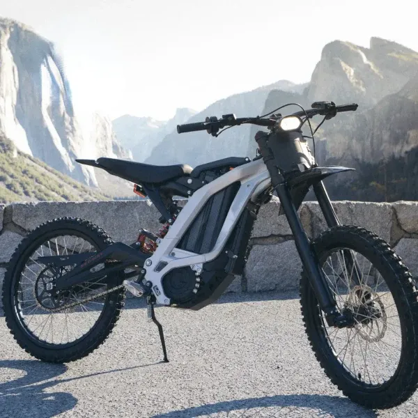 Summer's popular products 3 Hours Fast Charging 140km Battery Life Electric Bicycle