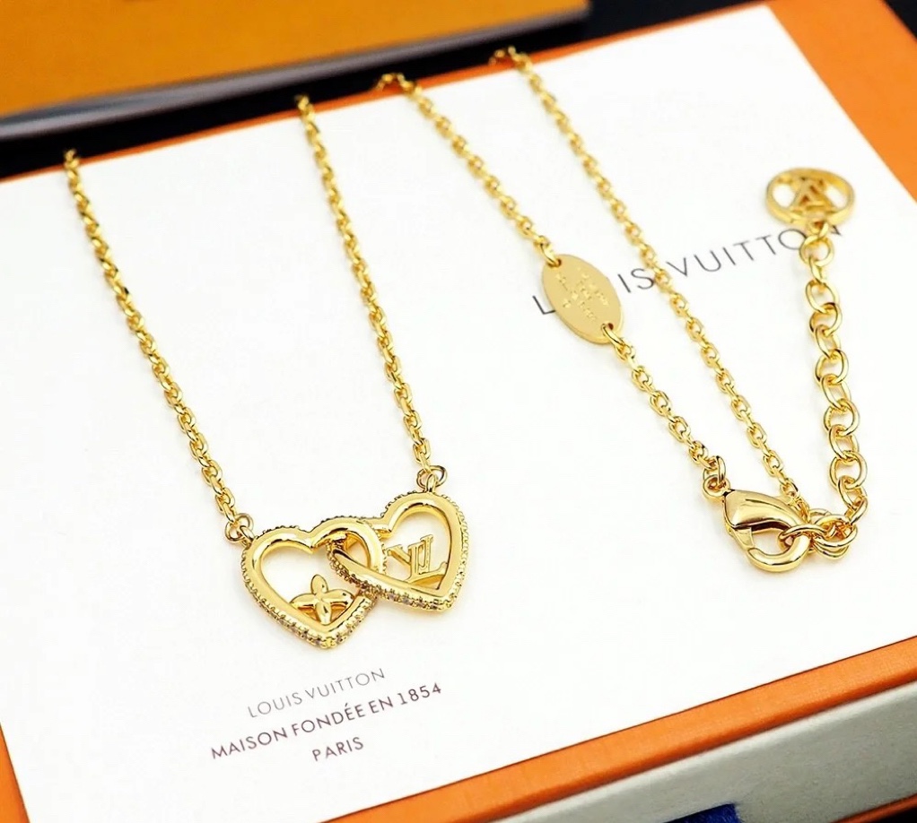 Louis Vuitton Double Interlocking Hearts Necklace - Original Replica Club