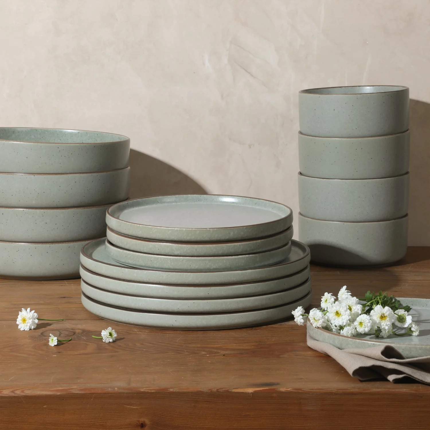 Gibson Elite Gelston Stoneware Matte Reactive Glaze 16 Piece (Service for 4) Plates and Bowl Dinnerware Set - Grey - Image 14