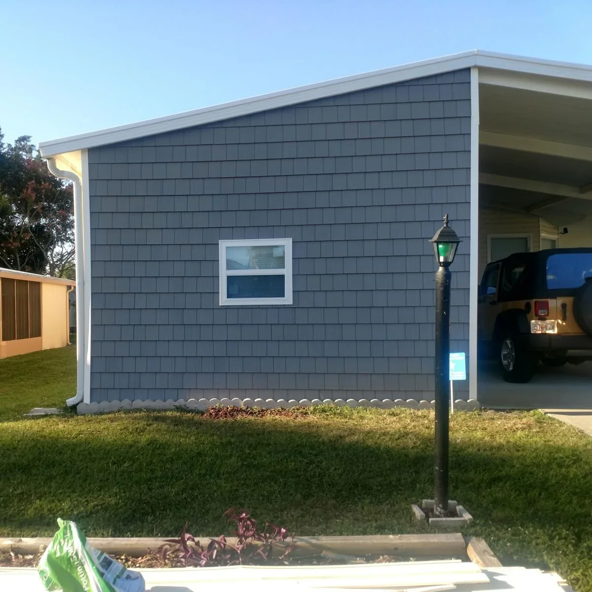 The Foundry Vinyl Perfection Shingles, 7in W X 60 3/4 L, 34 Panels/Carton, 100 Sq Feet, Shadow - 008 - Image 18 The Foundry Vinyl Perfection Shingles, 7in W X 60 3/4 L, 34 Panels/Carton, 100 Sq Feet, Shadow - 008 - Image 18