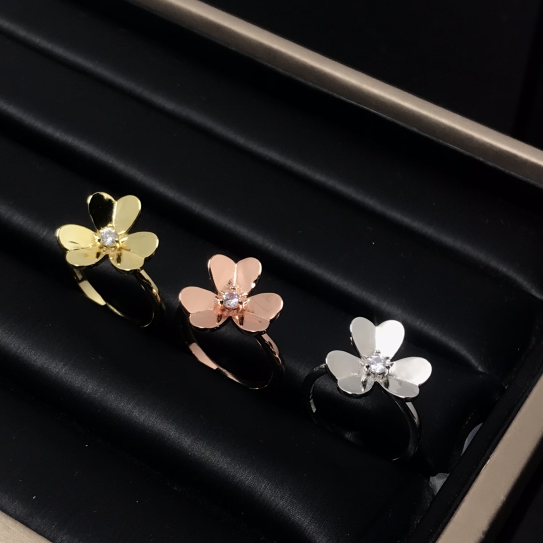VCA 1 Motif Flower Frivole Ring - Original Replica Club