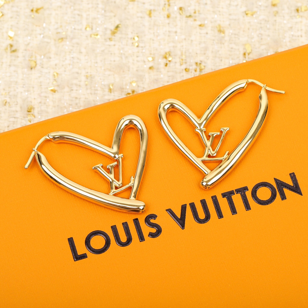 Louis Vuitton Fashion Love Heart Earrings - Original Replica Club