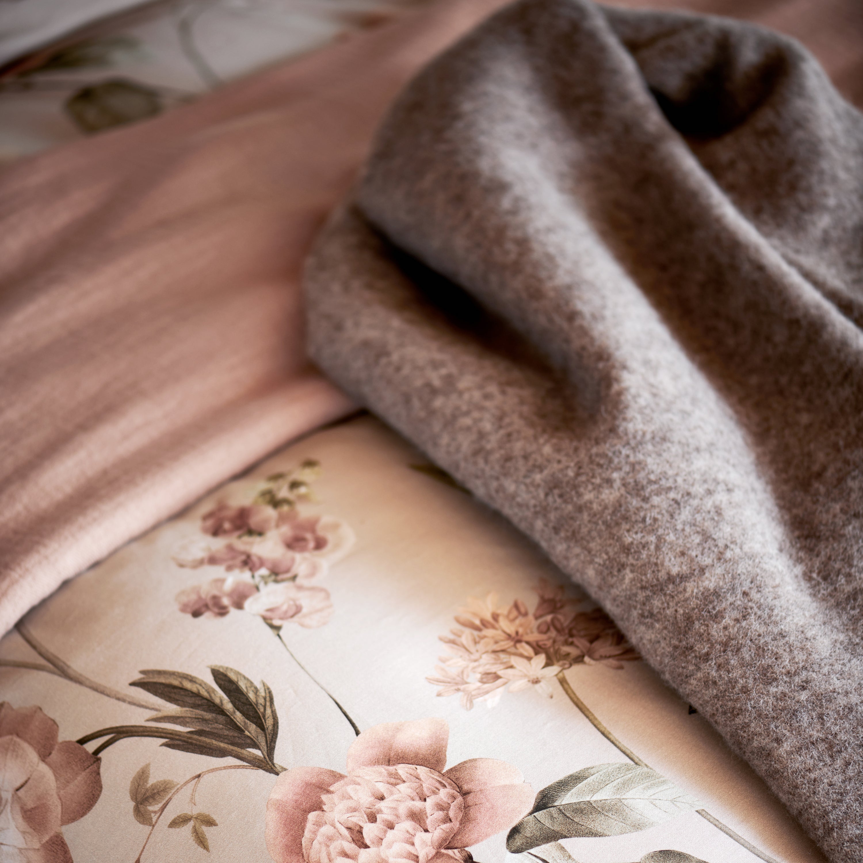 Vandyck Bellavita Plaid 160 x 260 cm - Sand