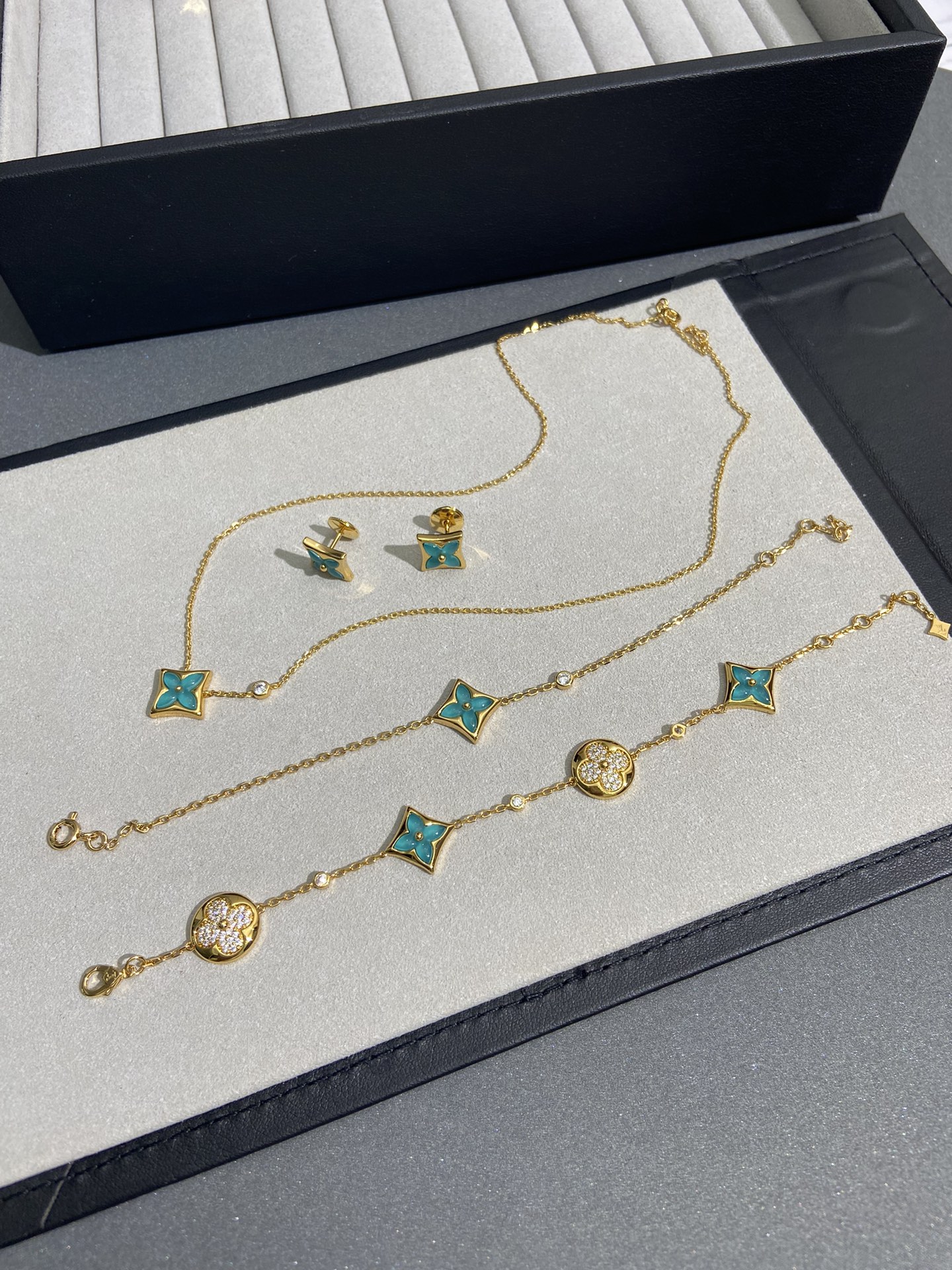 Louis Vuitton Blue Amazonite Color Blossom Necklace Bracelet Earrings - Original Replica Club