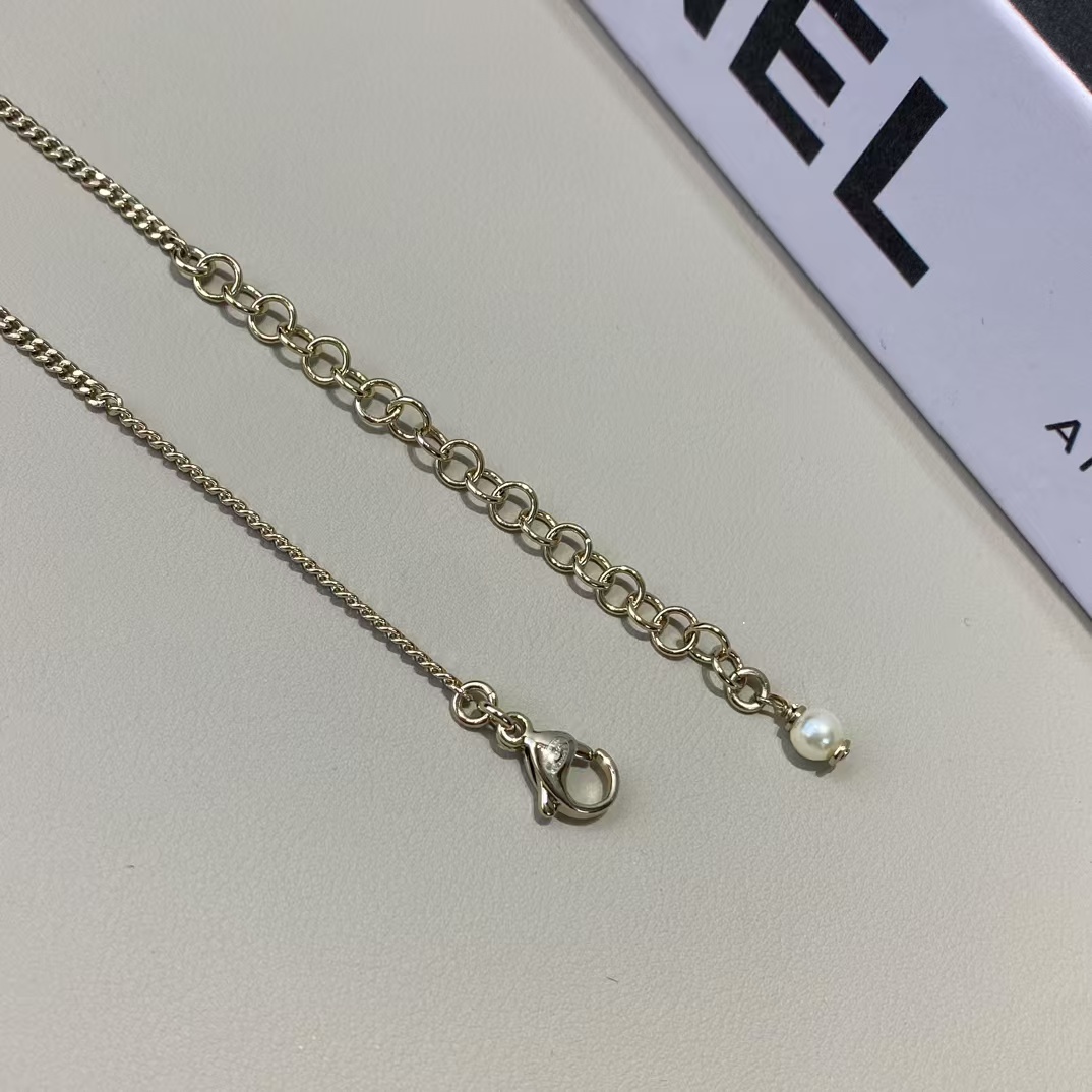 Chanel Pearl Bag Pendant Necklace - Original Replica Club